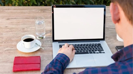 How much tax will freelancers pay in 2023?